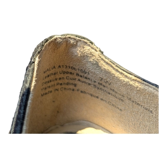 Naturalizer Black Leather Heeled Loafers Shoes Buckles Decorative Stitching 7W - Picture 12 of 12